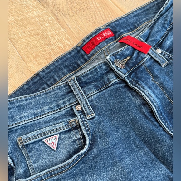 Guess Mens Athletic Tapered Denim Jeans Sz 32x28 Med Dark Wash - Picture 4 of 7